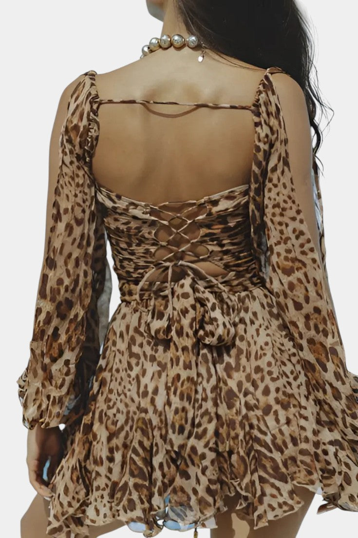 Skylar Robe Mini avec Décolleté en V et Manches Légères