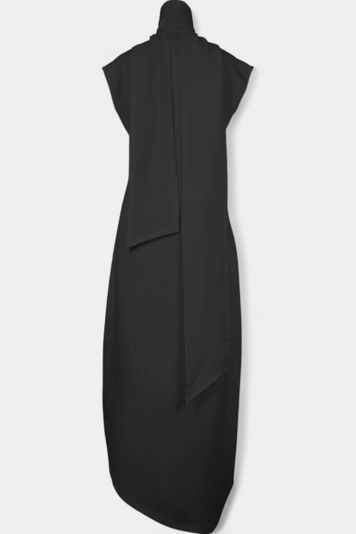 Robe Asymétrique Aphrodite avec Boutons Dorés Décoratifs