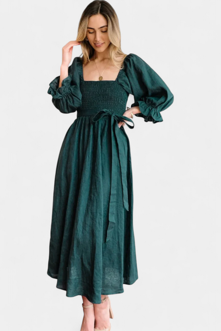 Robe Petra à Deux Niveaux avec Corps Froncé et Manches Bouffantes
