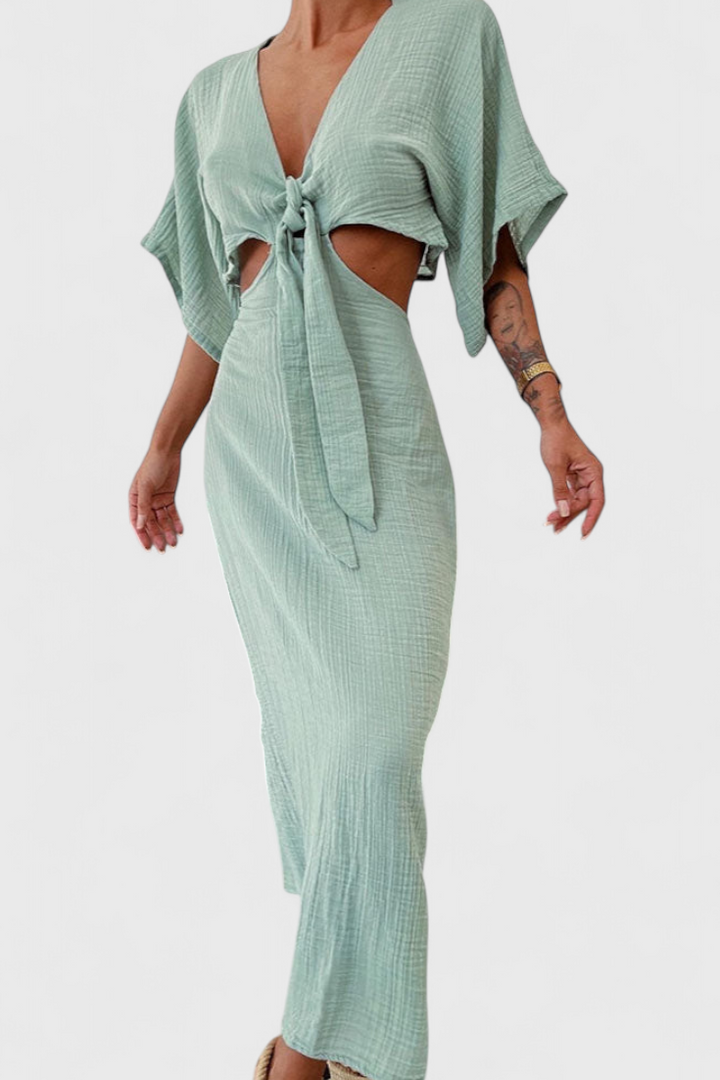Robe Myra Fluide avec Nœud Frontal et Découpes