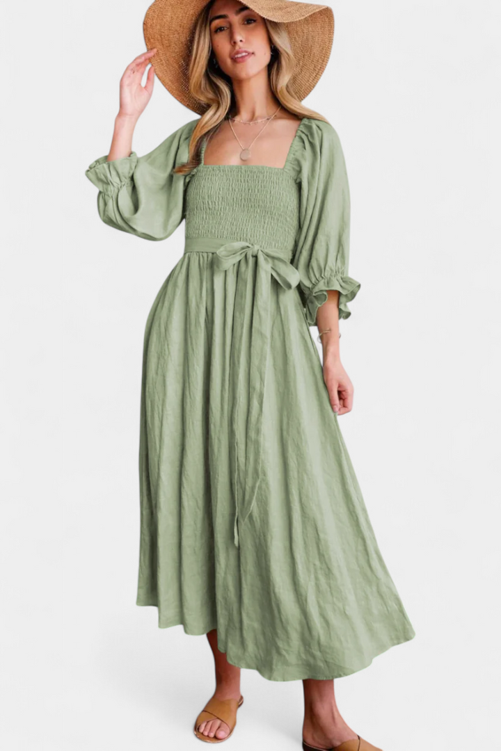 Robe Petra à Deux Niveaux avec Corps Froncé et Manches Bouffantes