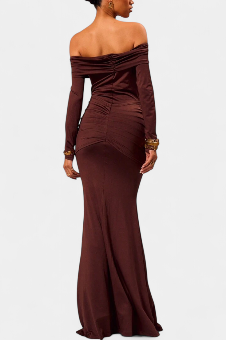 Kiah Robe Maxi Off-Shoulder avec Silhouette de Sirène