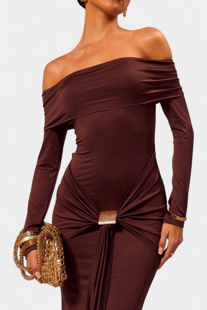 Kiah Robe Maxi Off-Shoulder avec Silhouette de Sirène