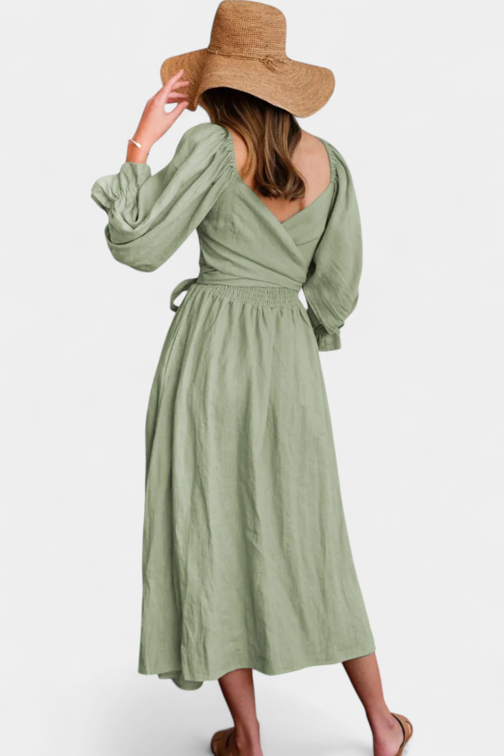 Robe Petra à Deux Niveaux avec Corps Froncé et Manches Bouffantes