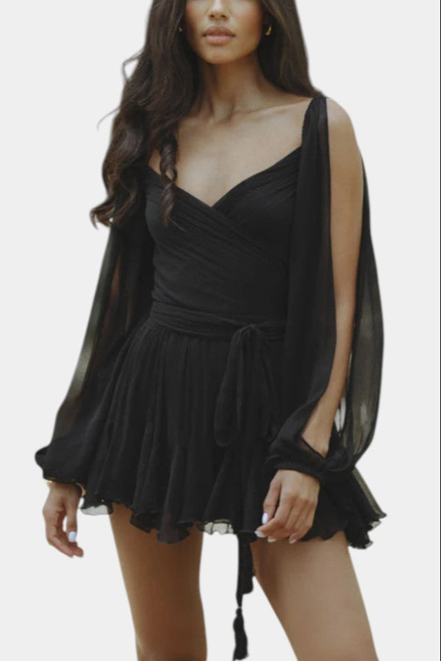 Skylar Robe Mini avec Décolleté en V et Manches Légères
