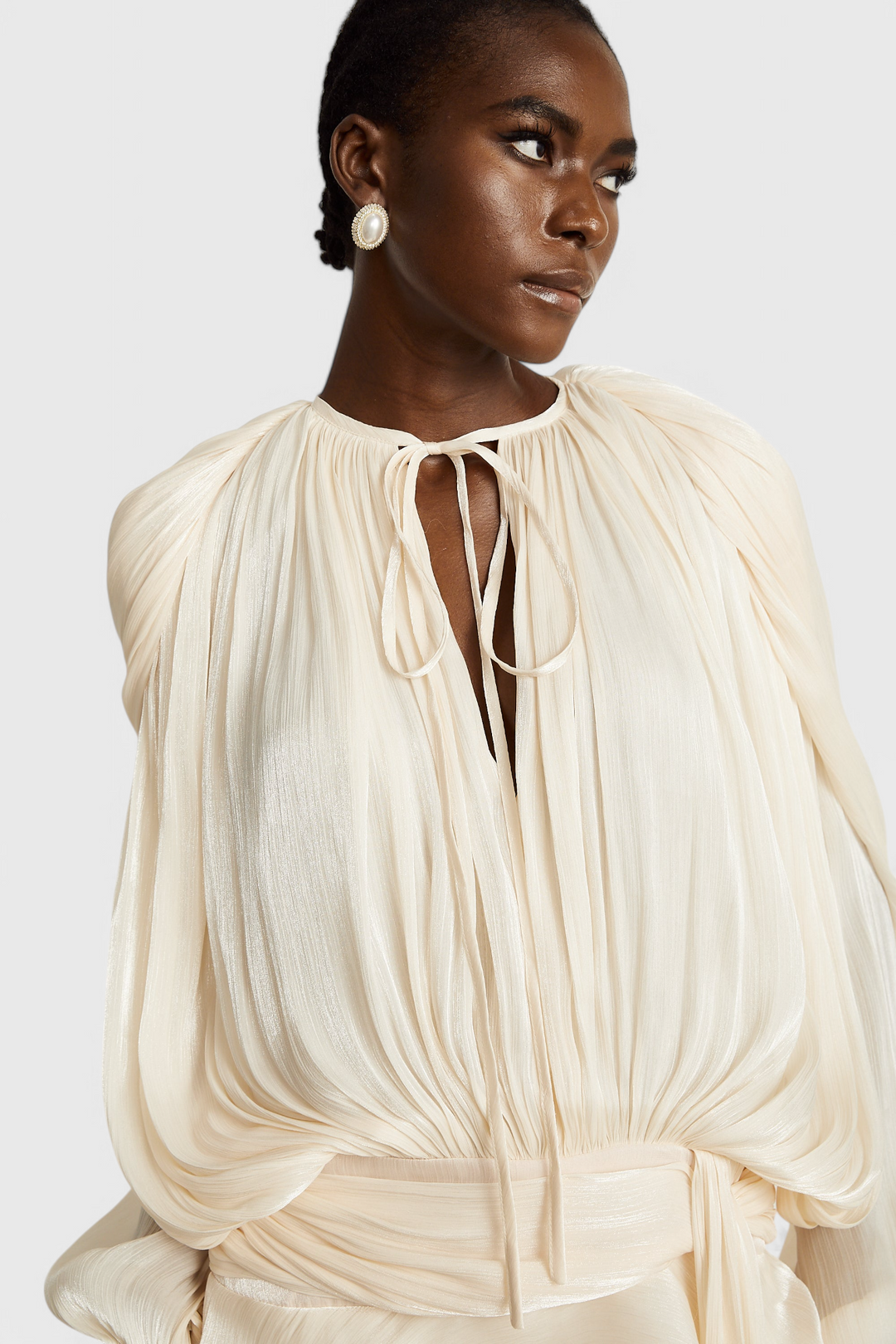 Aurore Robe Mini avec Volants et Plis Complets