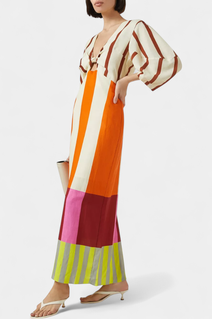 Robe Alison Douce avec Décolleté Avant et Manches Bouffantes