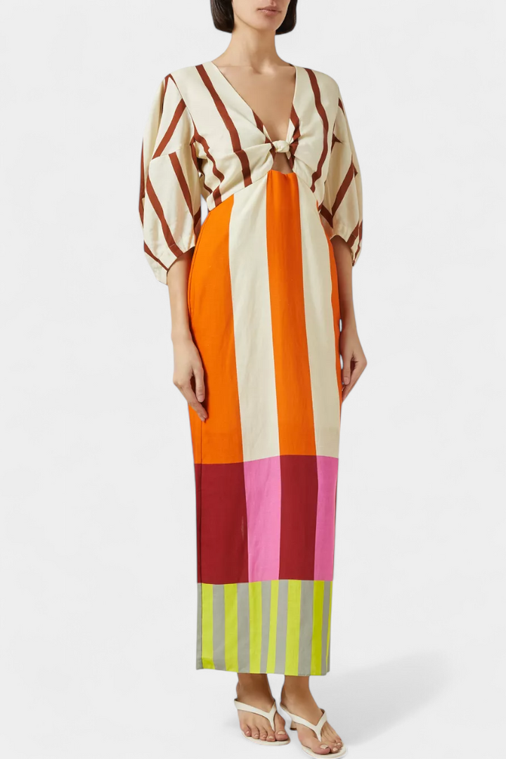 Robe Alison Douce avec Décolleté Avant et Manches Bouffantes