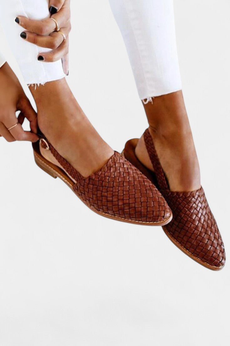 Mules Isadora Tressées avec Bout Pointu et Sangle Slingback
