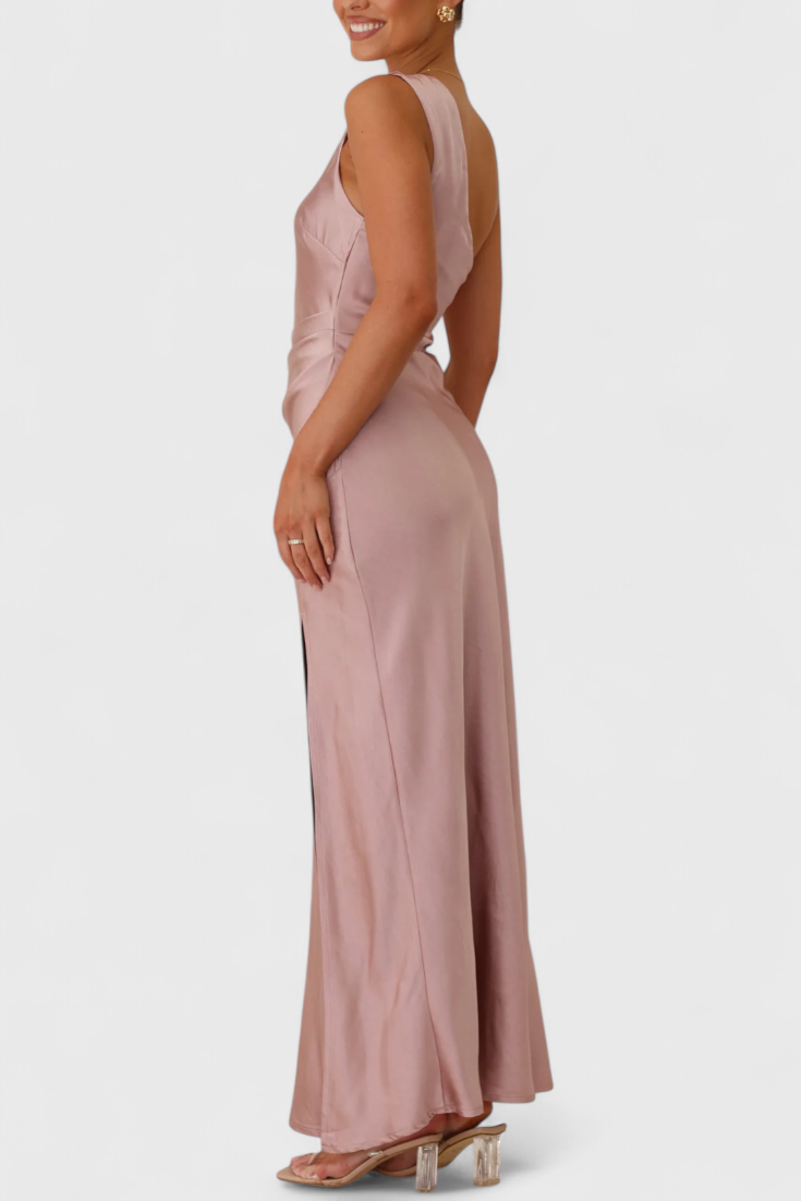 Robe Josefa à Une Épaule avec Plis et Haute Fente