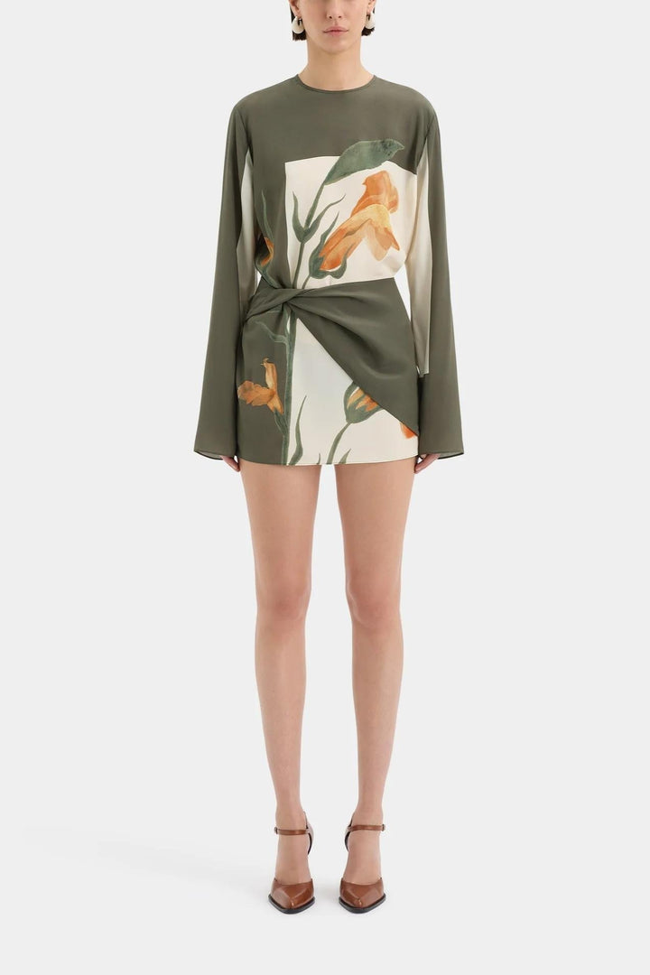 Robe Joaquina Fleurie avec Détail Torsadé et Dos Nu
