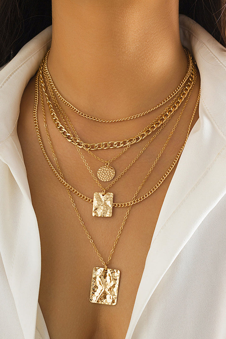 Collier Pendentif Géométrique en Chaîne Métallique