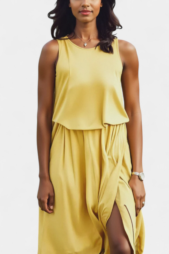 Robe Dianne Sans Manches avec Fente Latérale et Silhouette Ample