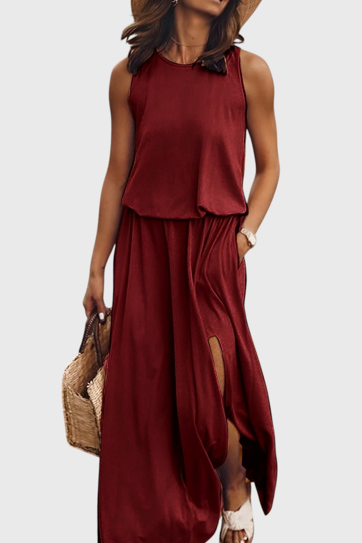 Robe Dianne Sans Manches avec Fente Latérale et Silhouette Ample