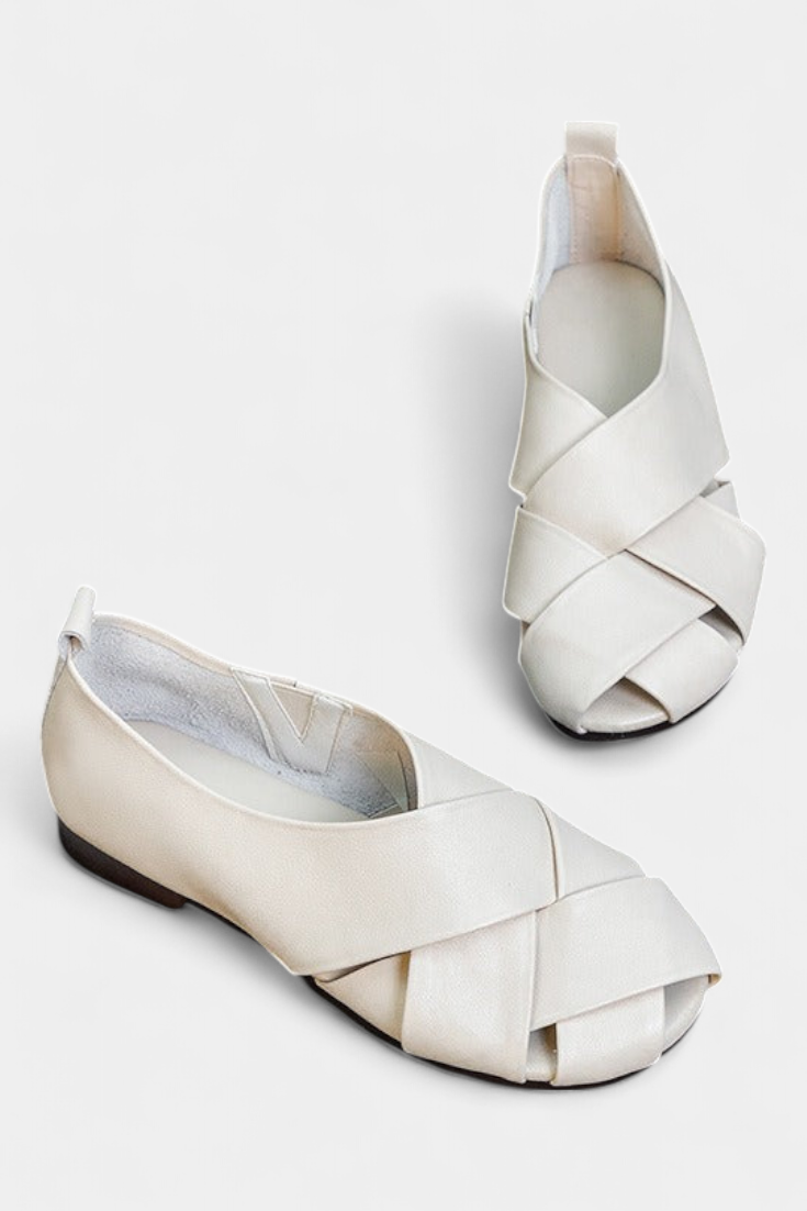 Nayra Chaussures Plates Ouvertes en Cuir Noir avec Détail Croisé