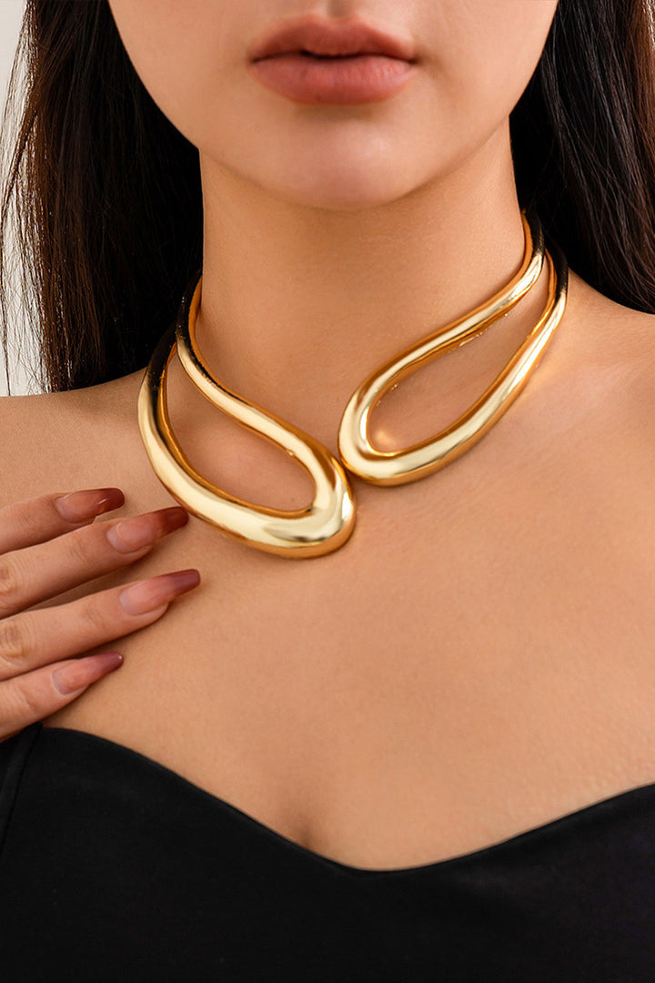 Collier Asymétrique Découpé