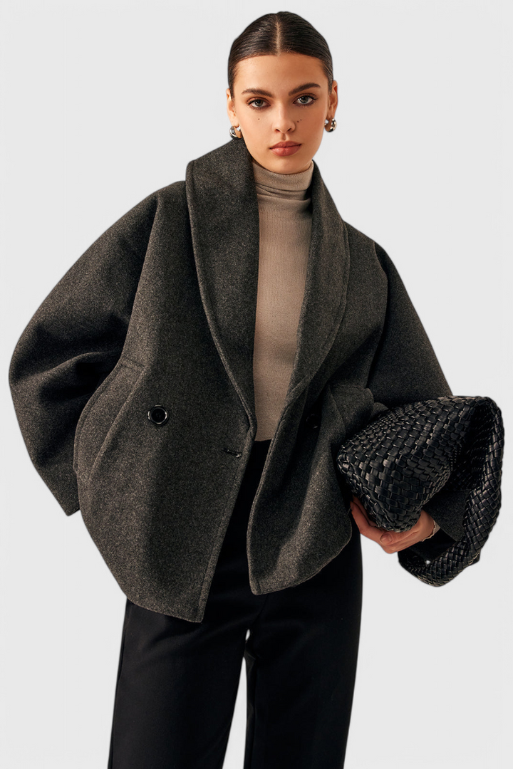 Helena Manteau en Tweed Oversized