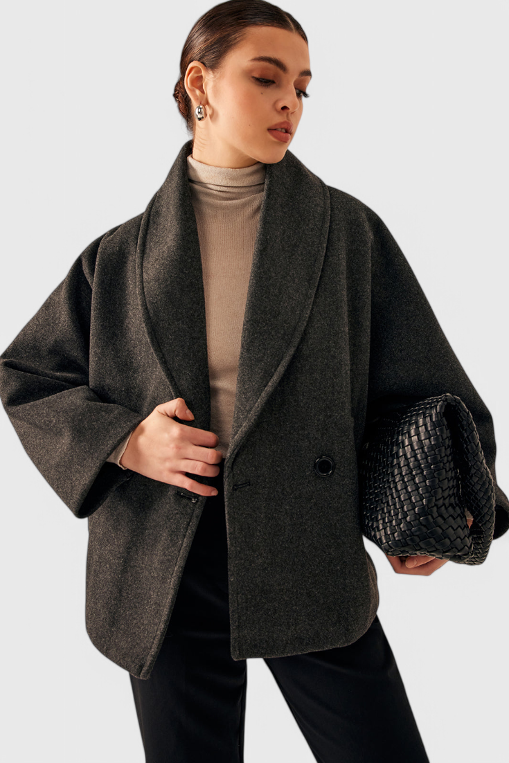 Helena Manteau en Tweed Oversized