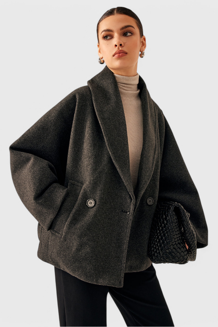 Helena Manteau en Tweed Oversized