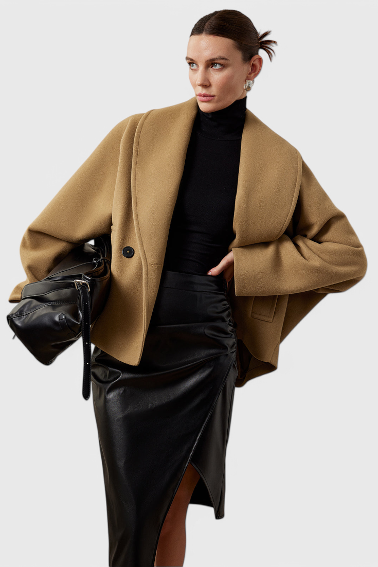 Helena Manteau en Tweed Oversized