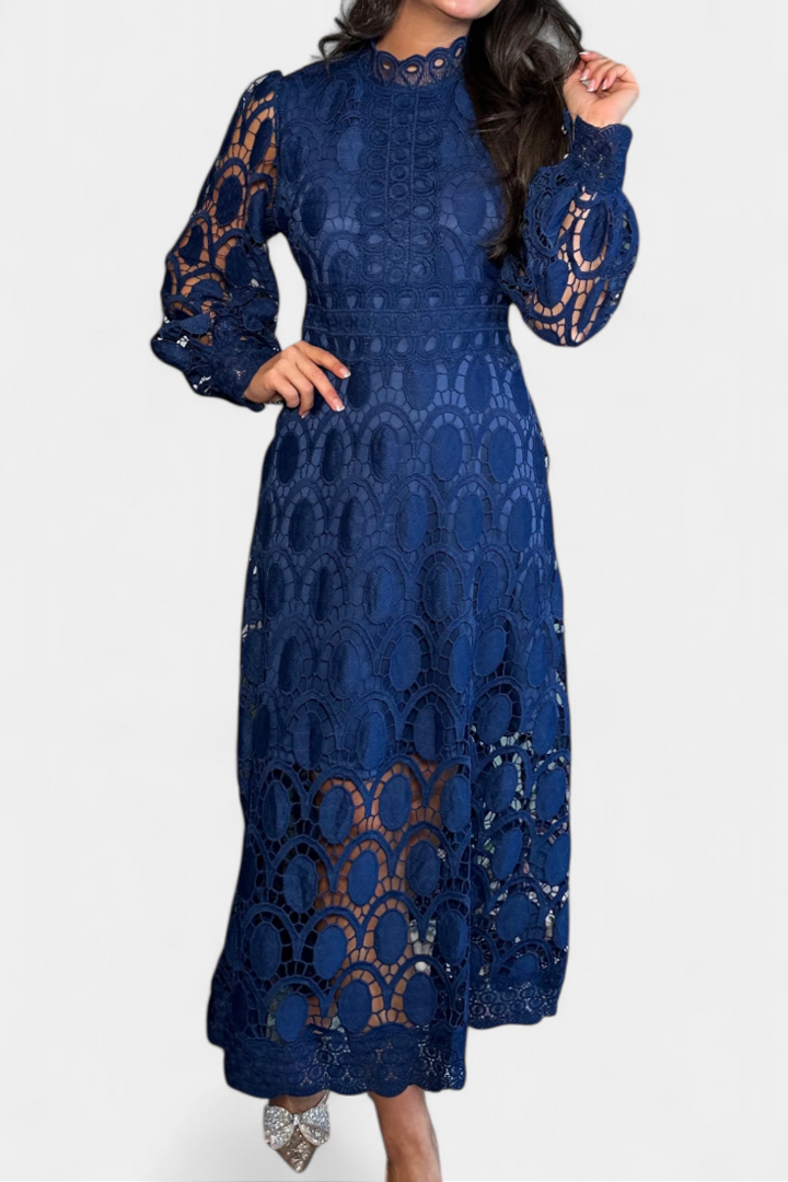 Robe Midi Jovie en Dentelle Brodée avec Col Montant