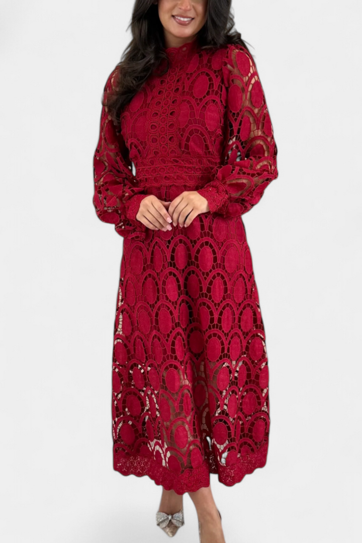 Robe Midi Jovie en Dentelle Brodée avec Col Montant