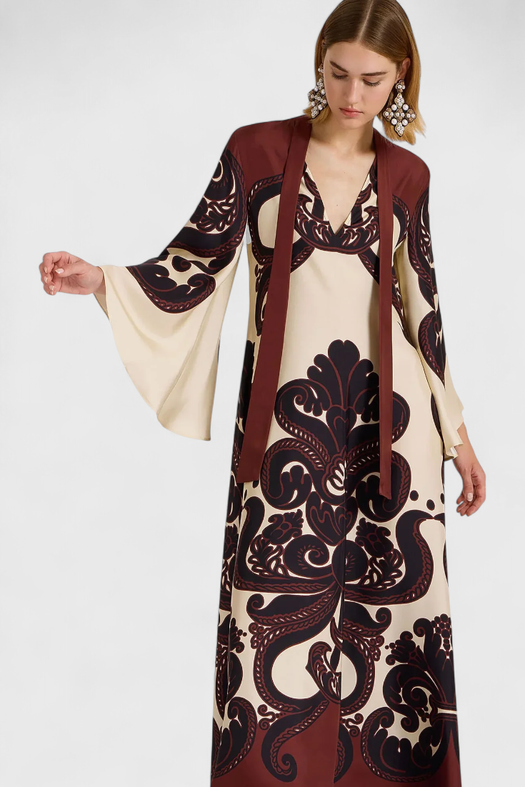 Robe Longue Maritza avec Col Haut et Imprimé de Grenadille