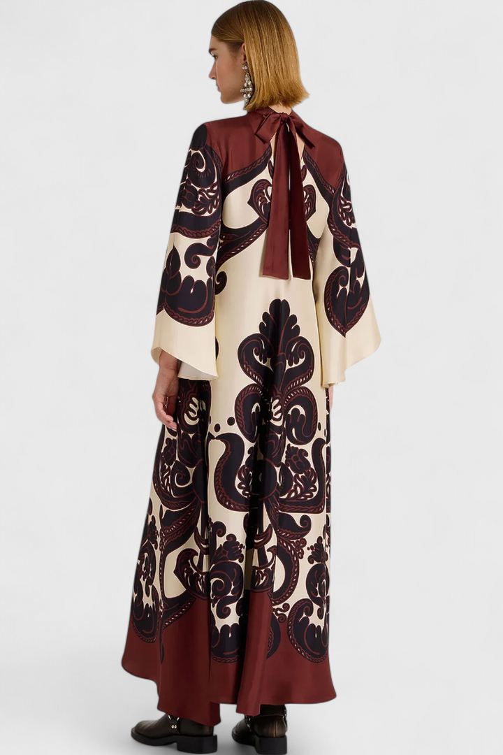 Robe Longue Maritza avec Col Haut et Imprimé de Grenadille
