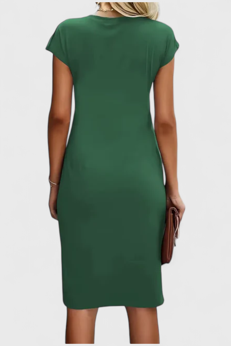 Robe Midi Intemporelle Katrina avec Col Ronde et Détail Drapé