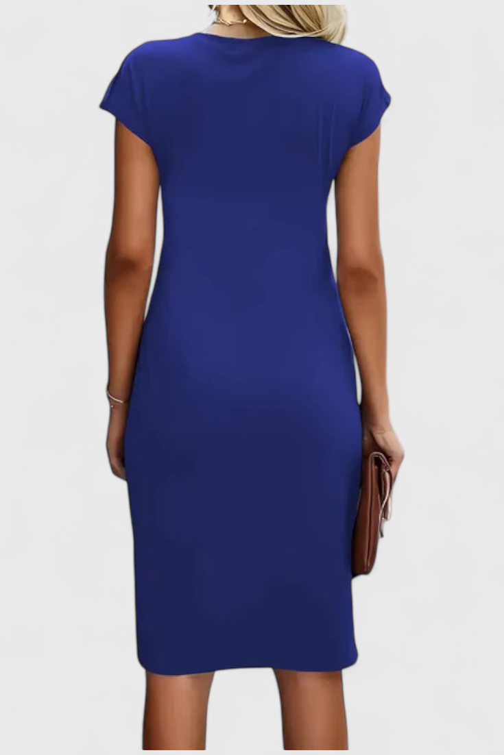 Robe Midi Intemporelle Katrina avec Col Ronde et Détail Drapé