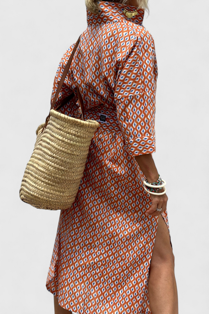 Robe Chemise Rayée au Style Intemporel