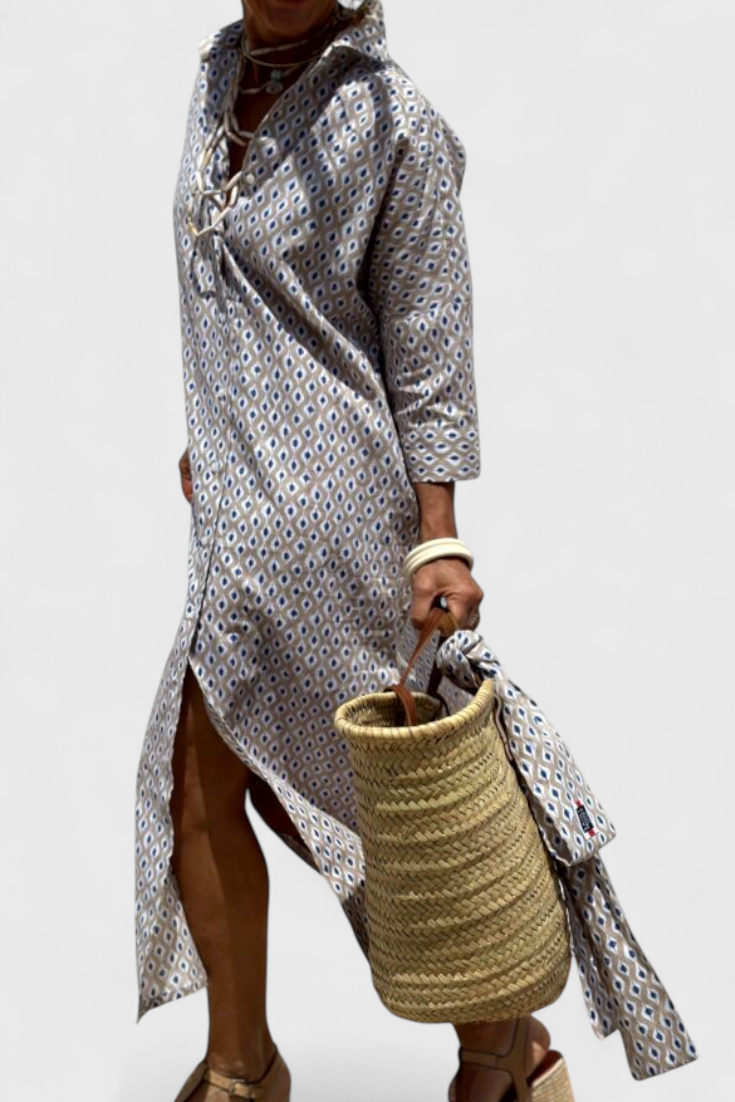 Robe Chemise Rayée au Style Intemporel