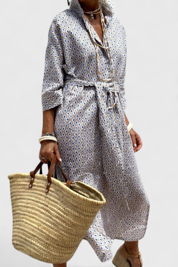 Robe Chemise Rayée au Style Intemporel