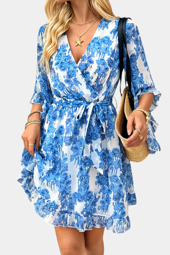 Robe Mini Fleurie Imprimée Besa avec Silhouette Fluide