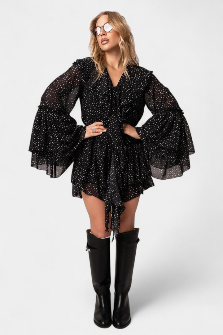 Alida Robe Mini en Chiffon à Pois avec Décolleté Volanté