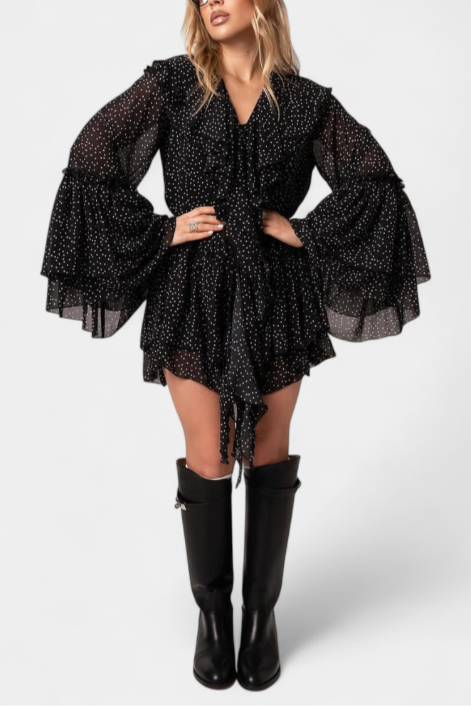 Alida Robe Mini en Chiffon à Pois avec Décolleté Volanté