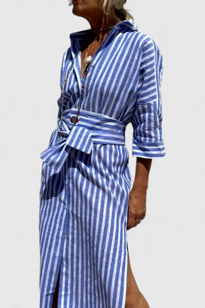 Robe Chemise Rayée au Style Intemporel