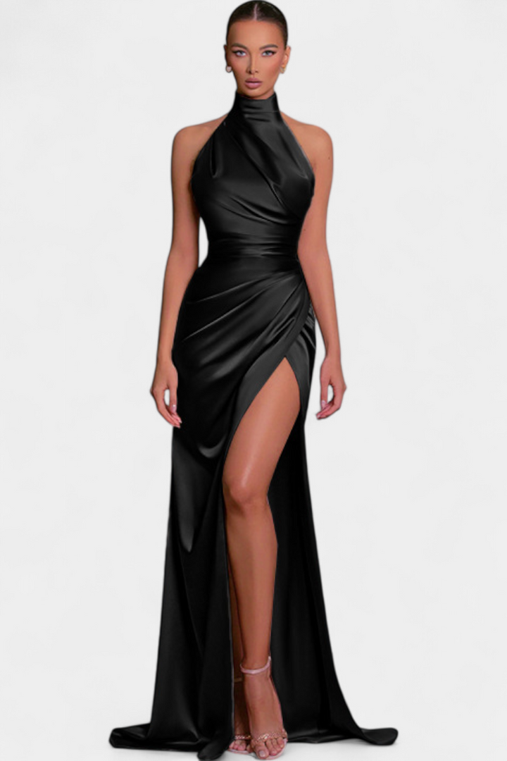 Robe Symone Halter Torsadée avec Fente Latérale Dramatique