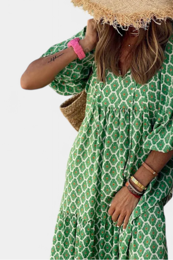 Robe Aroa Boho avec Imprimé Artistique et Silhouette Fluide