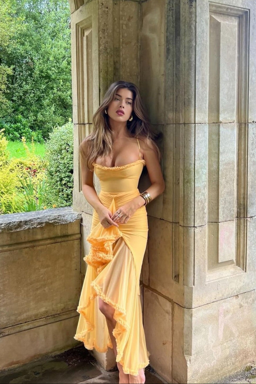Robe Élodie avec Corset et Volants