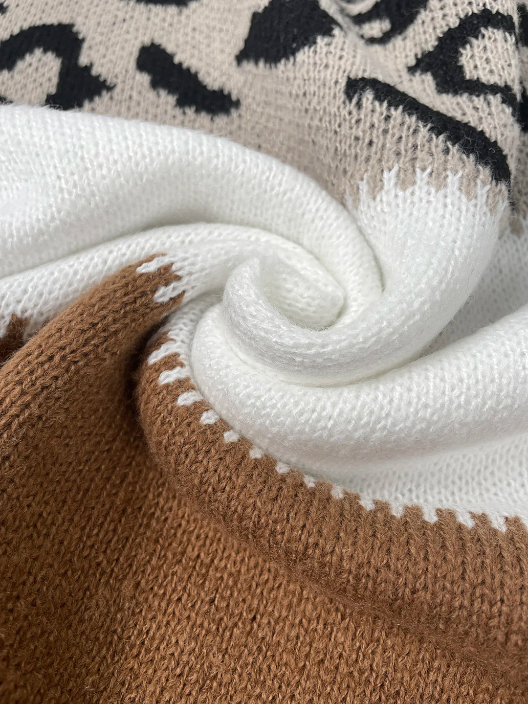 Pull Sorlyn en Maille avec Motif Ludiques