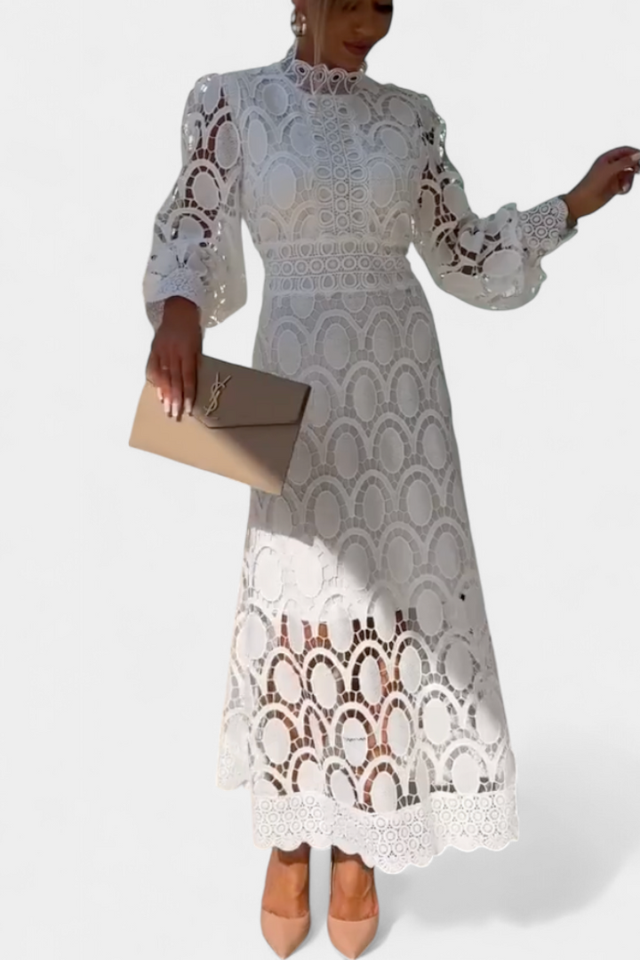 Robe Midi en Dentelle Lucinda avec Manches Bouffantes et Col Montant
