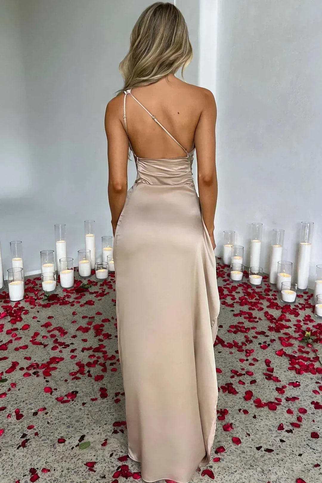 Robe Maxi Emberly à Une Épaule avec Fente Haute