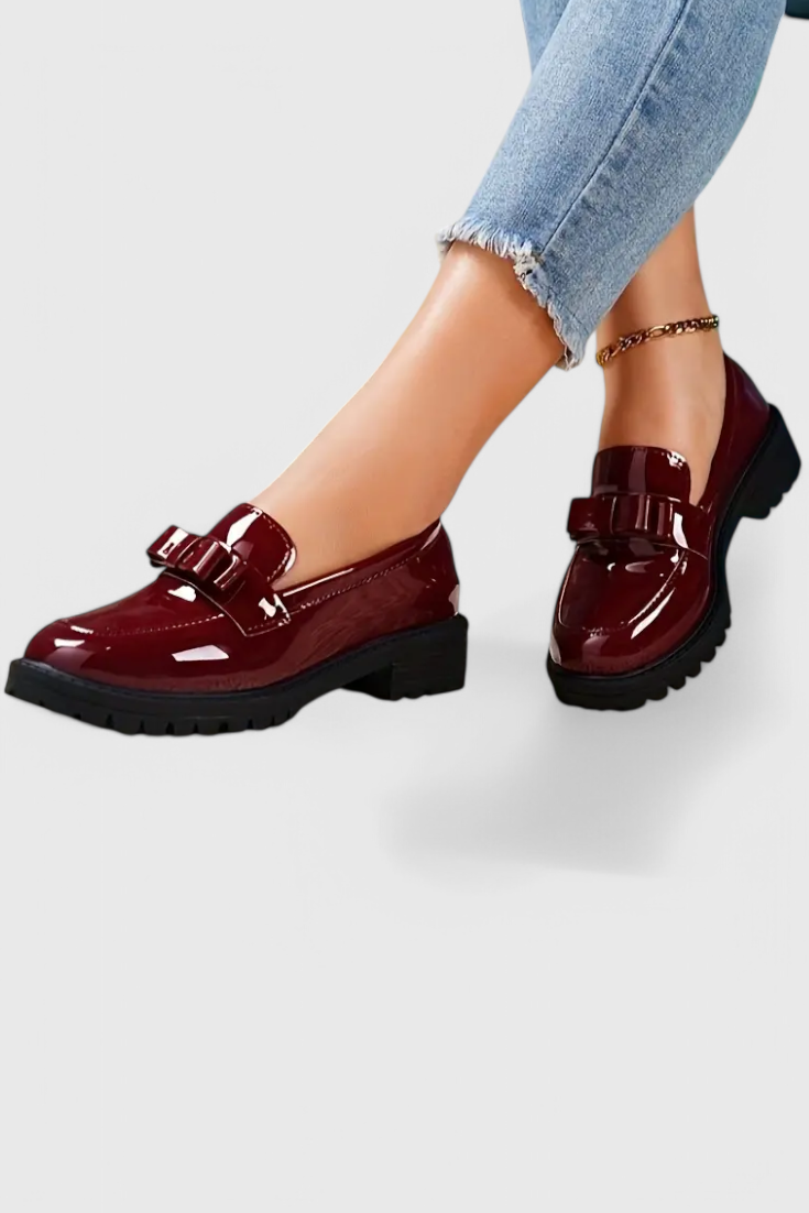 Mocassins Zinnia avec Détail de Nœud et Talon Épais