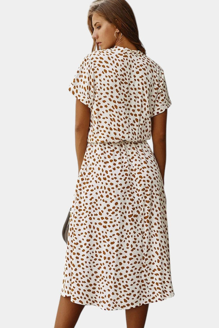 Rovena Robe Midi à Pois avec Col Chemisier et Taille Ajustable