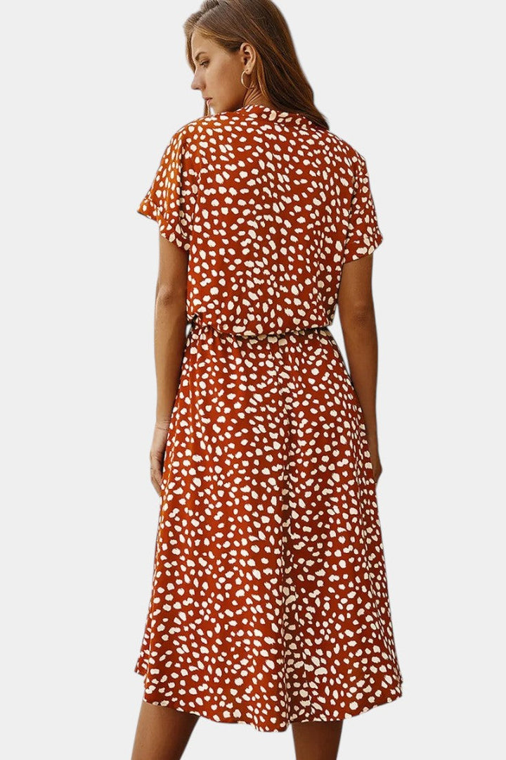 Rovena Robe Midi à Pois avec Col Chemisier et Taille Ajustable