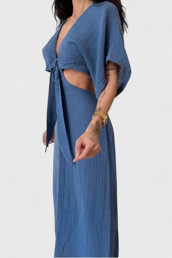 Robe Myra Fluide avec Nœud Frontal et Découpes
