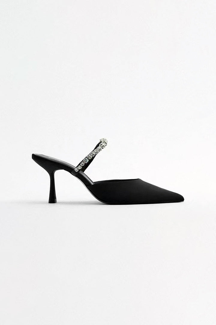 Sandales à talons hauts avec bout pointu ornées de strass