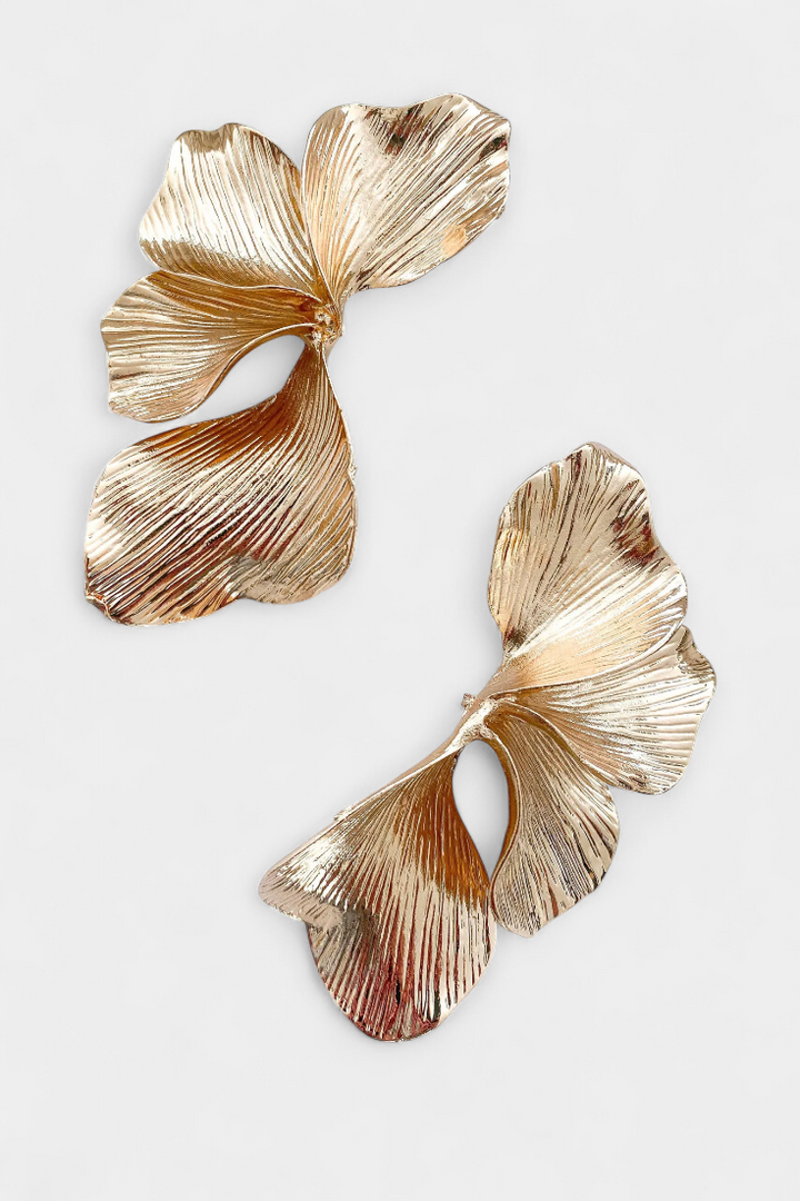 Boucles d'Oreilles Pendantes en Feuille en Métal Texturé