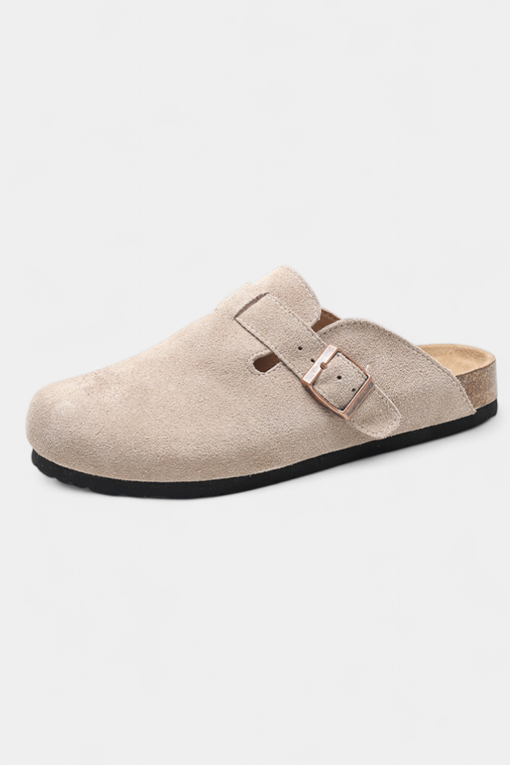 Sabots Unisexes Aubree en Daim avec Boucle Ajustable